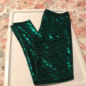 NWOT Metallic Mermaid Leggins